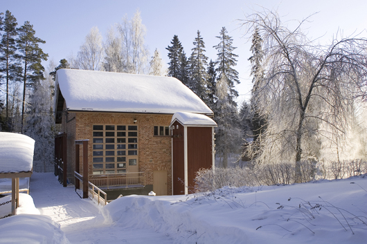 After a snowfall such as this, get Premier Landscaping to help you dig out.